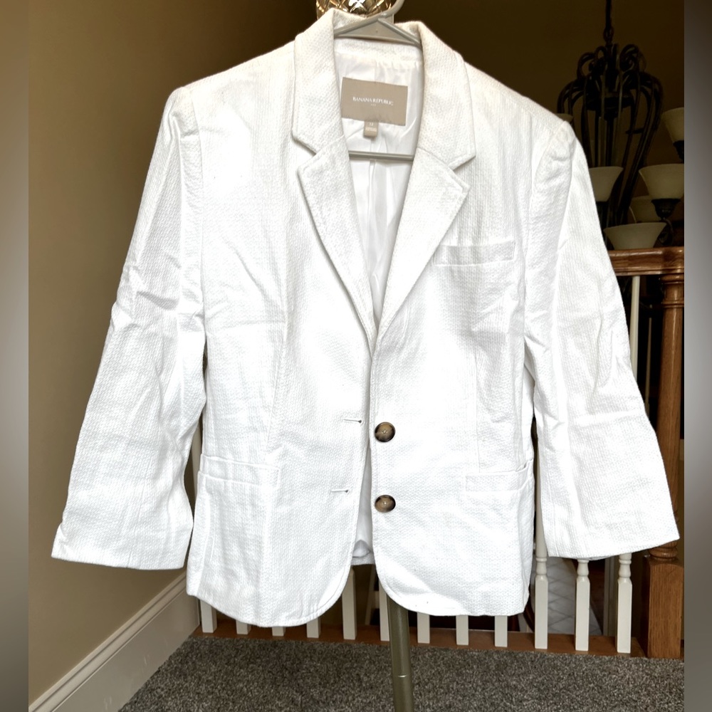 Well dressed Banana Republic white suit jacket!